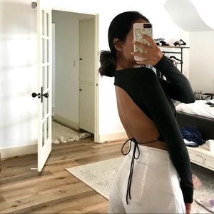 Long sleeve w/ open back